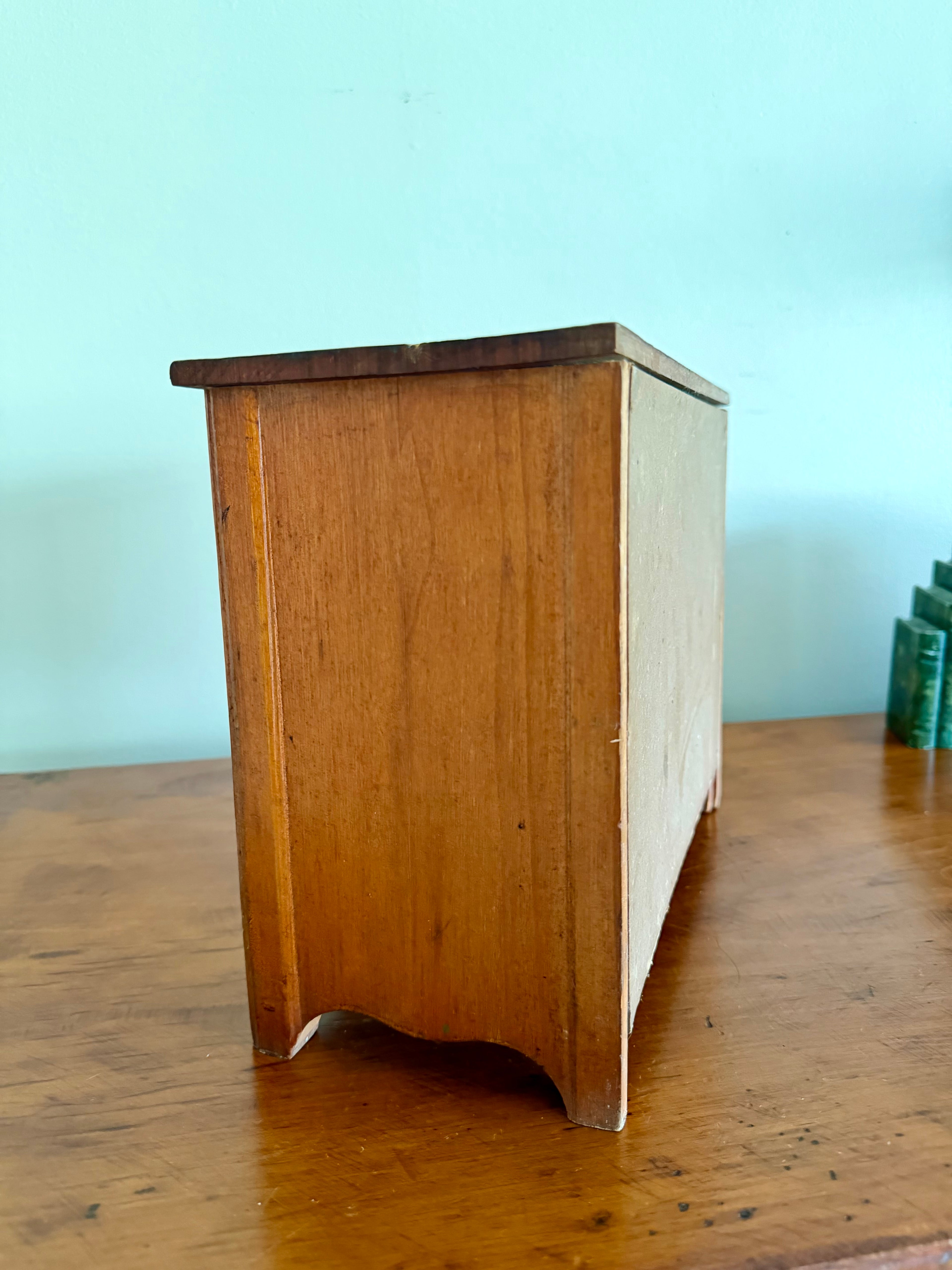 Vintage Wood 3-Drawer Mini Dresser/Chest