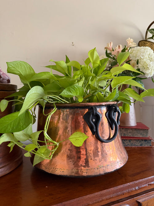 *FREE SHIPPING* Large Antique Copper Cauldron