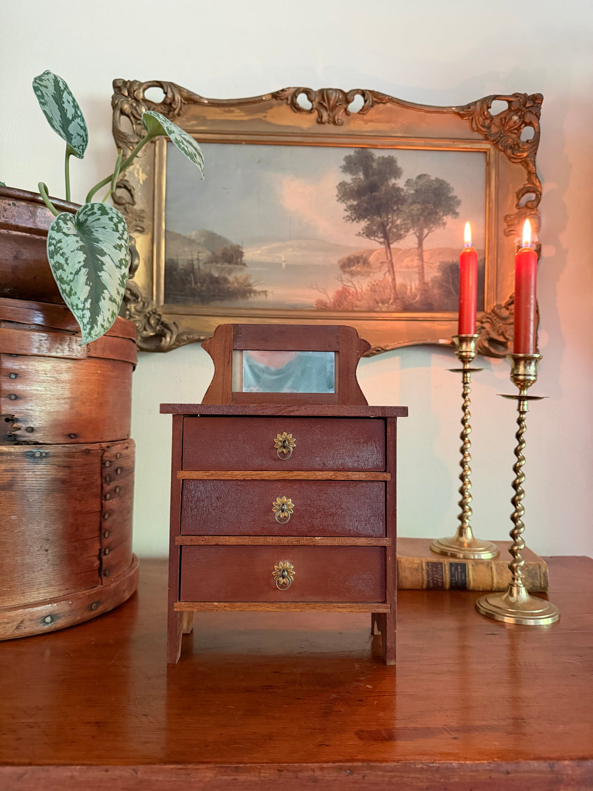 Minatare Wooden Dresser Salesman Sample