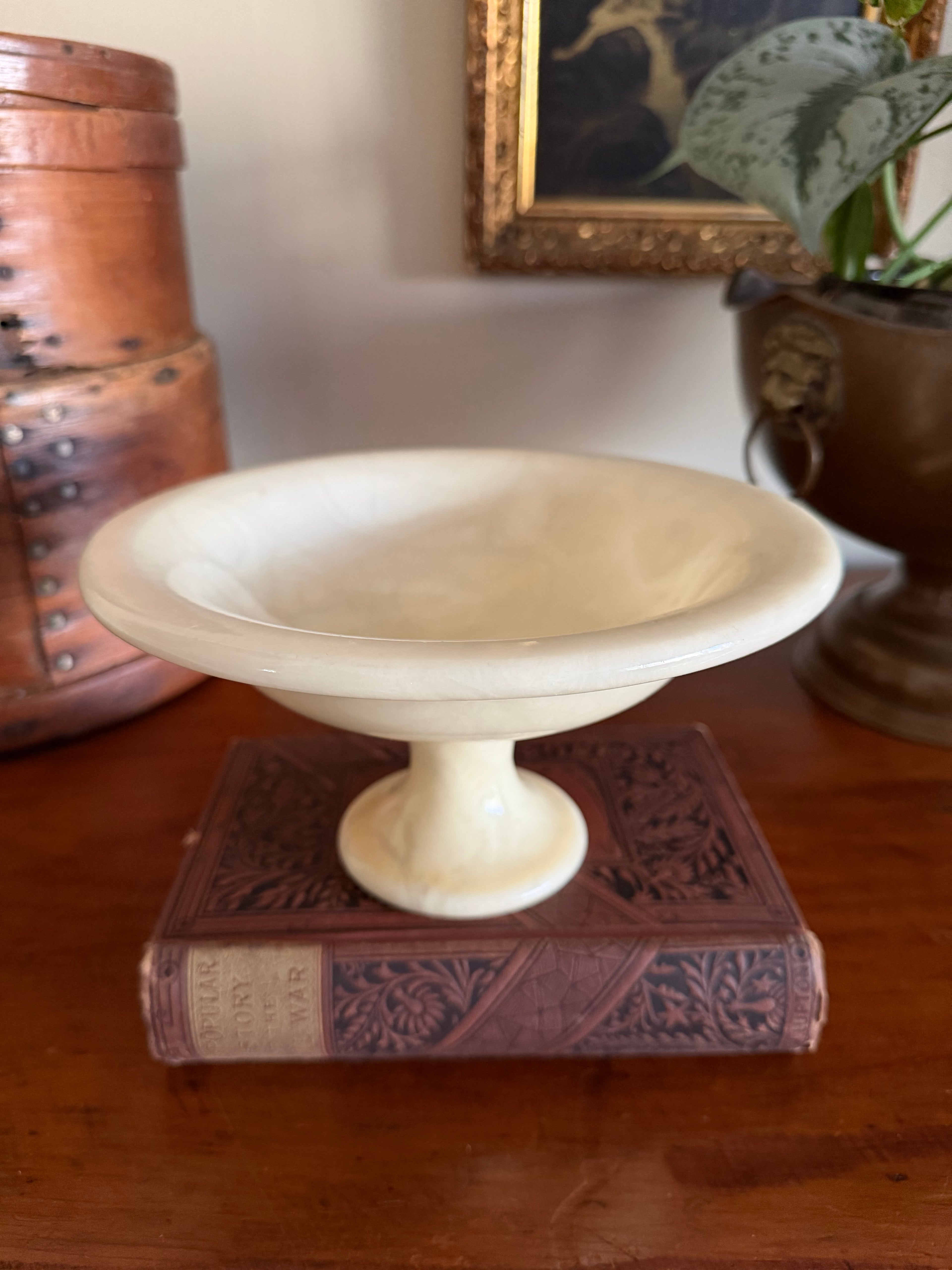 Alabaster Compote Bundle (set of 2)
