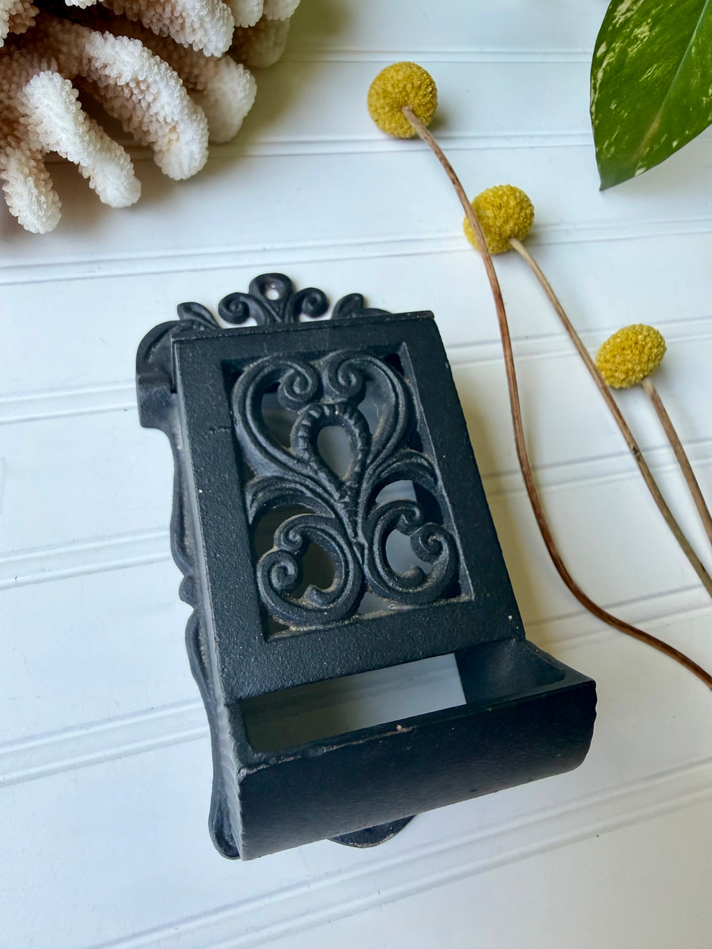 Cast Iron Wall Mount Match Safe