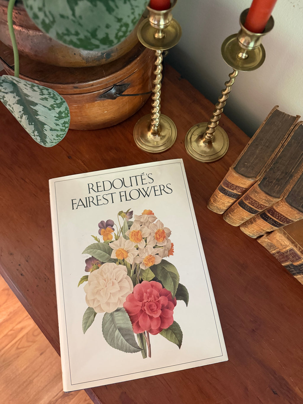 Vintage Book: Redouté's Fairest Flowers (Hardcover)