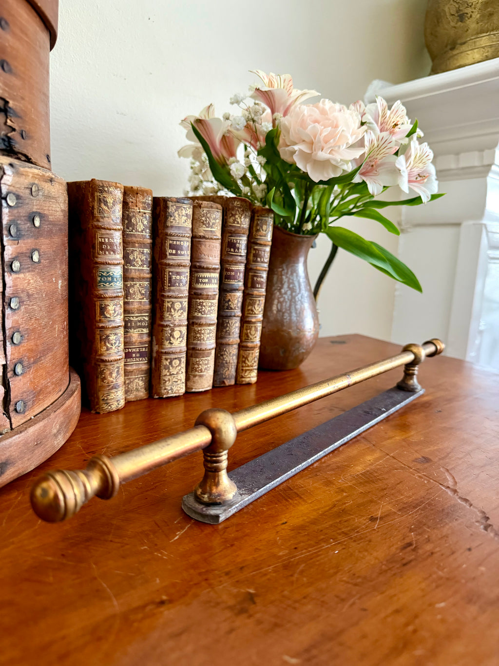 Brass Shelf Rail (salvage)
