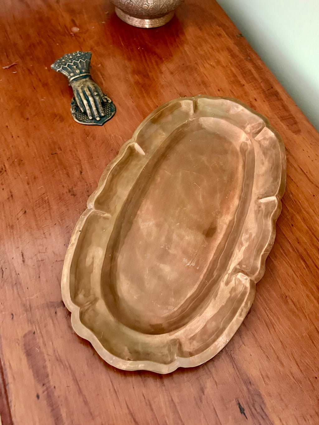 Scalloped Oval Copper Catchall Tray
