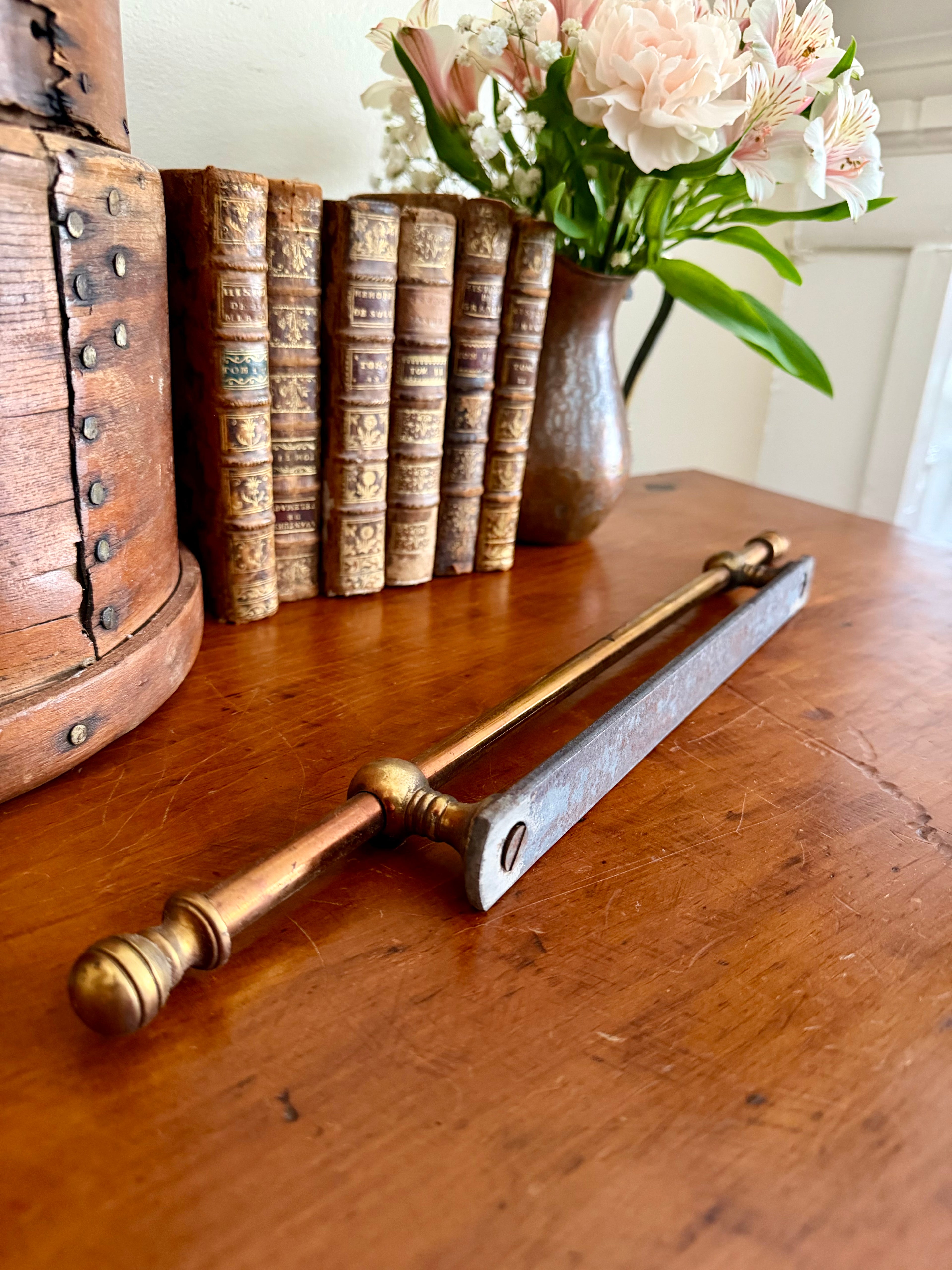 Brass Shelf Rail (salvage)