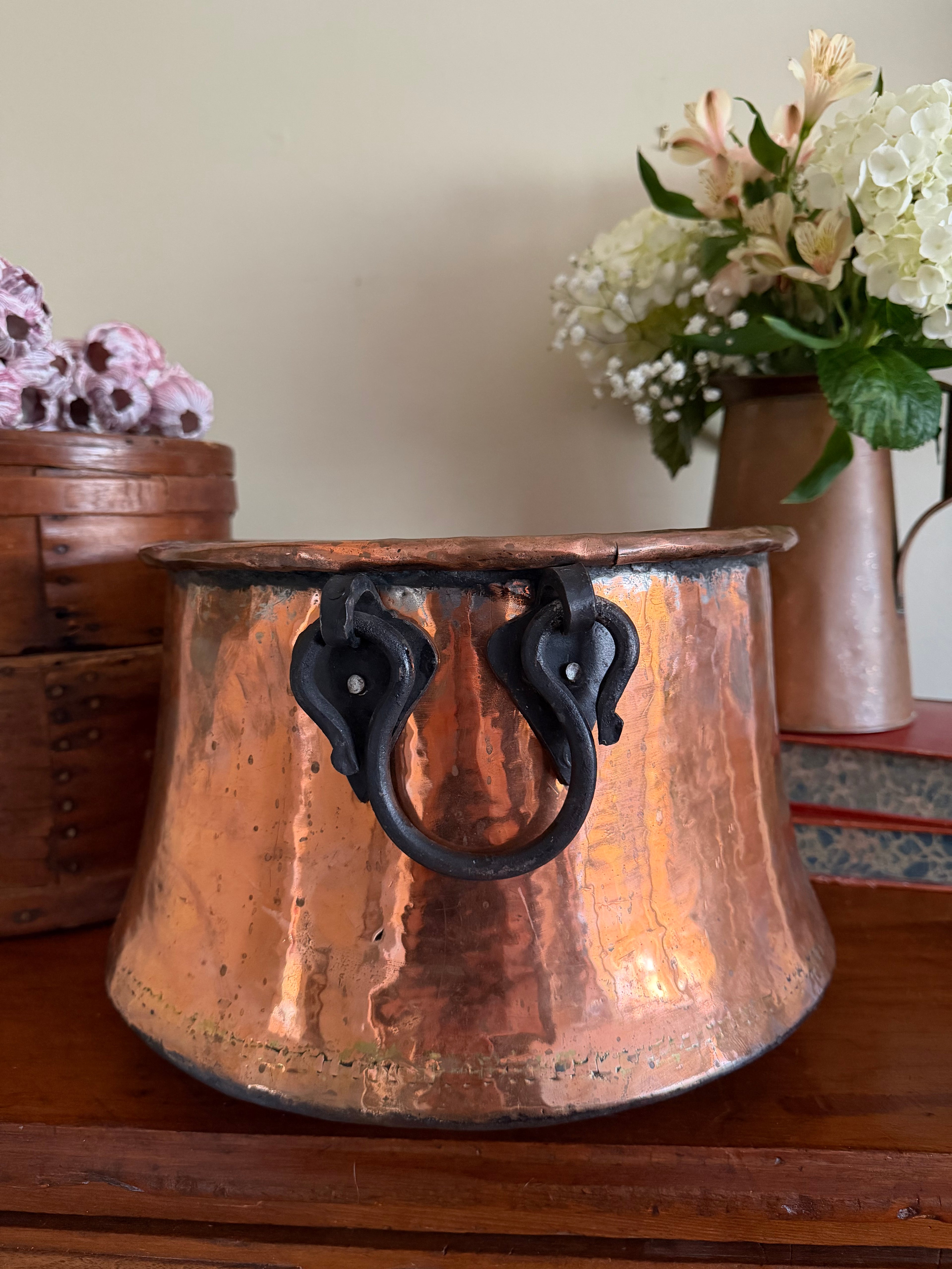 *FREE SHIPPING* Large Antique Copper Cauldron