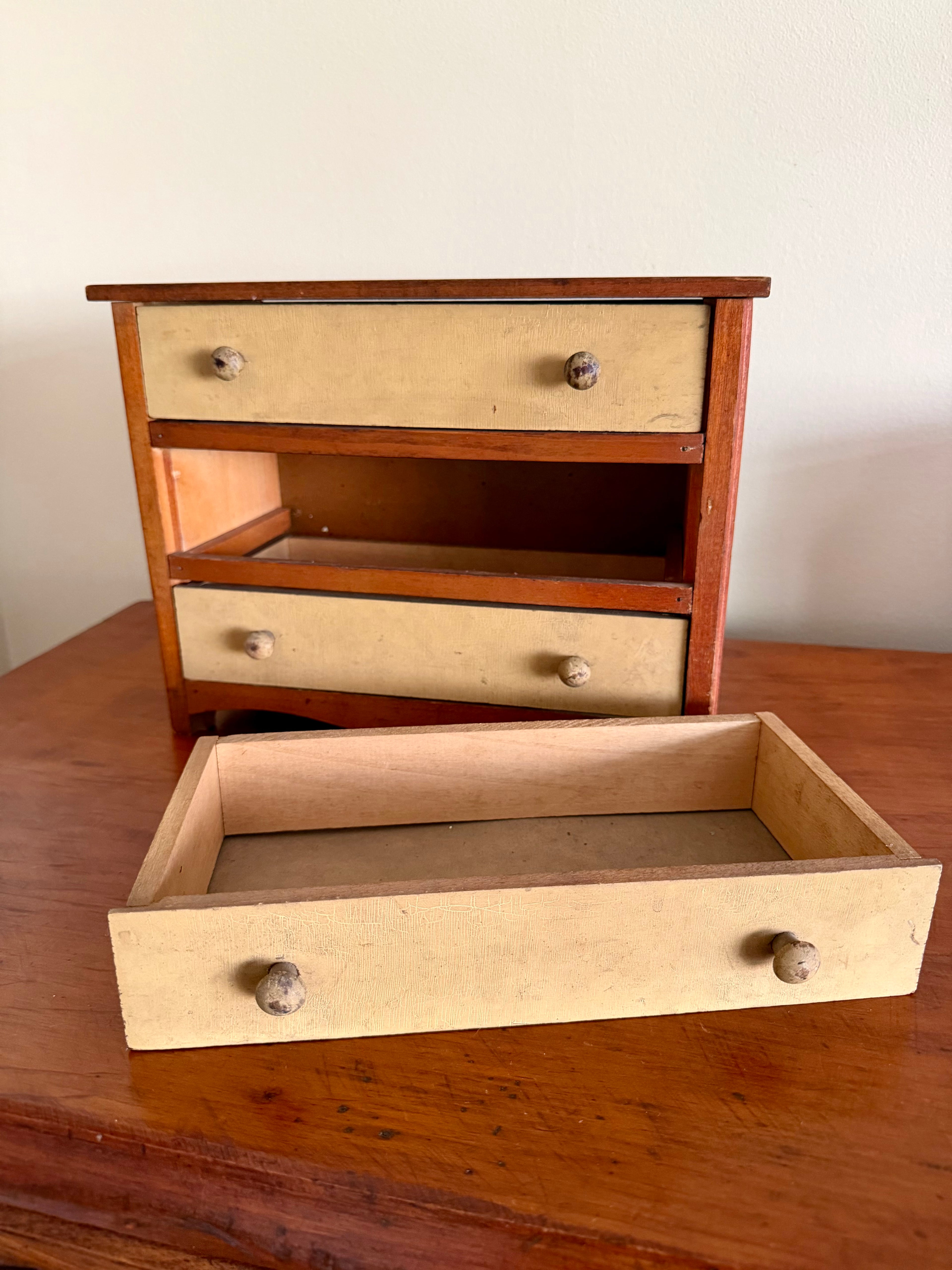 Vintage Wood 3-Drawer Mini Dresser/Chest