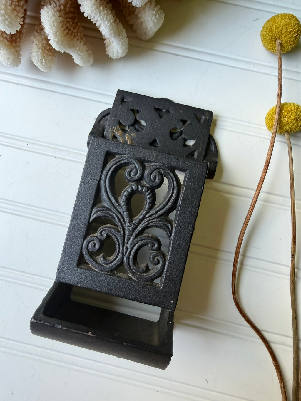 Cast Iron Wall Mount Match Safe